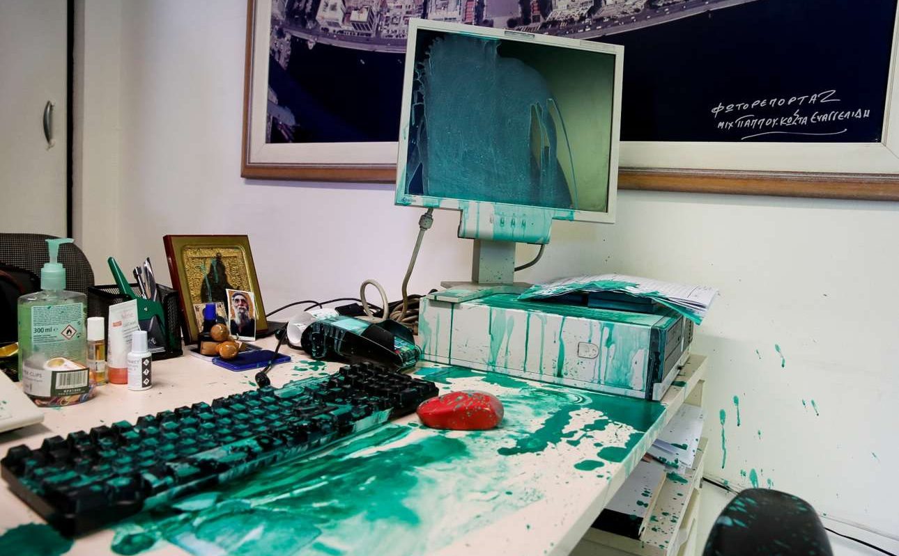 Επίθεση αγνώστων στα γραφεία της «Καθημερινής» στη Θεσσαλονίκη