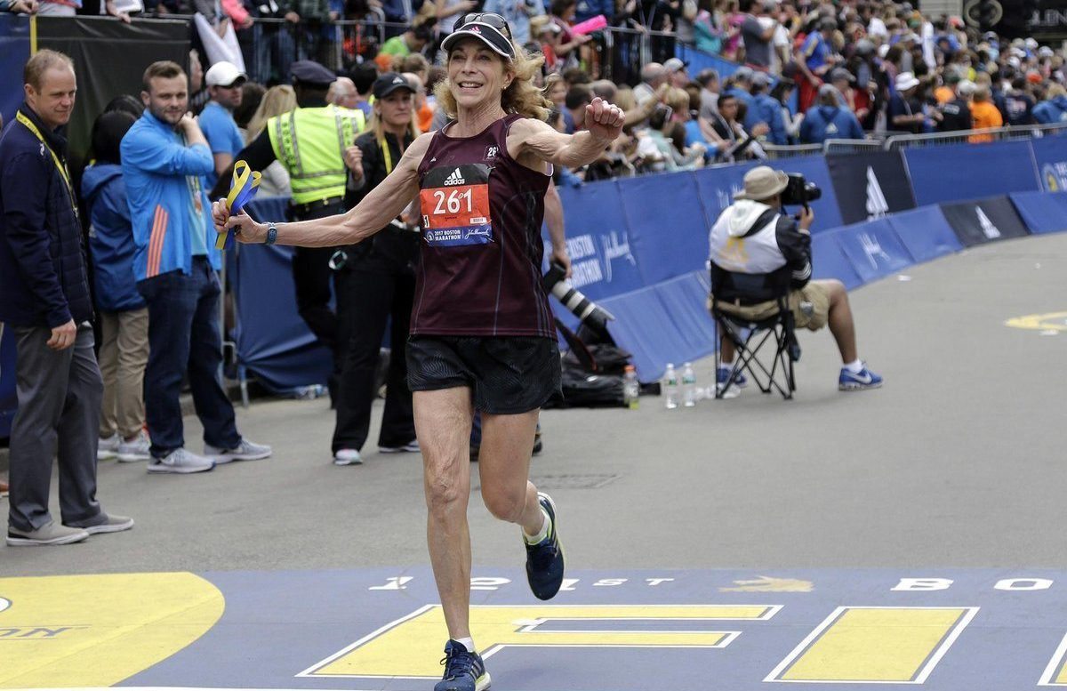 Η γυναίκα που έτρεξε στον ίδιο Μαραθώνιο 50 χρόνια μετά