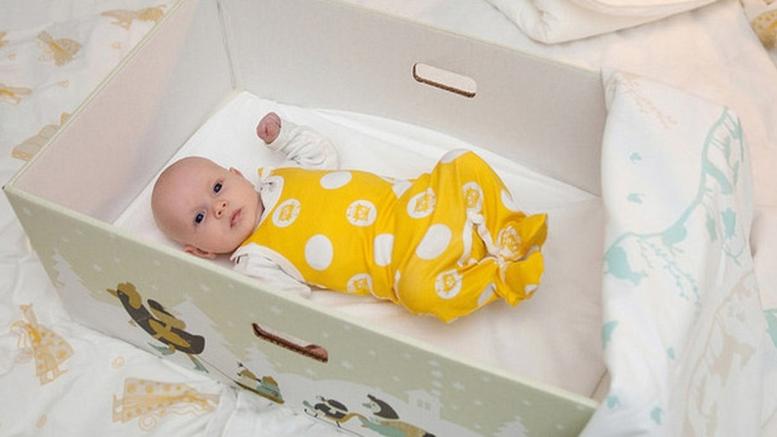 Κράτησαν ένα τριών μηνών βρέφος ως… ύποπτο τρομοκρατίας!