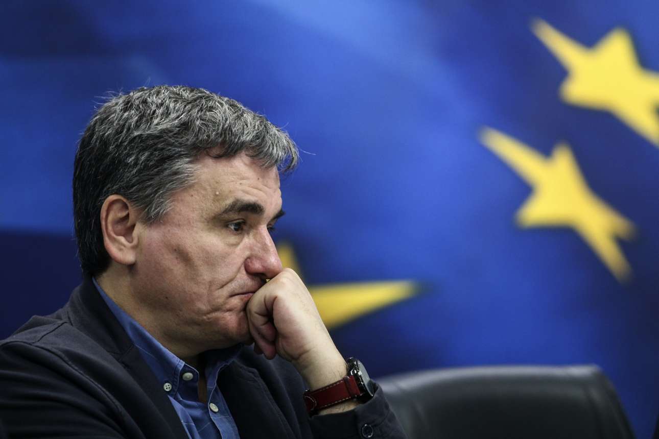 Μη εξυπηρετούμενα δάνεια €106 δισ., ο «κόκκινος» μπελάς του Ευκλείδη