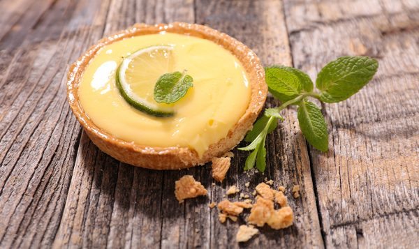 lemon tart citrus_390854830-1290