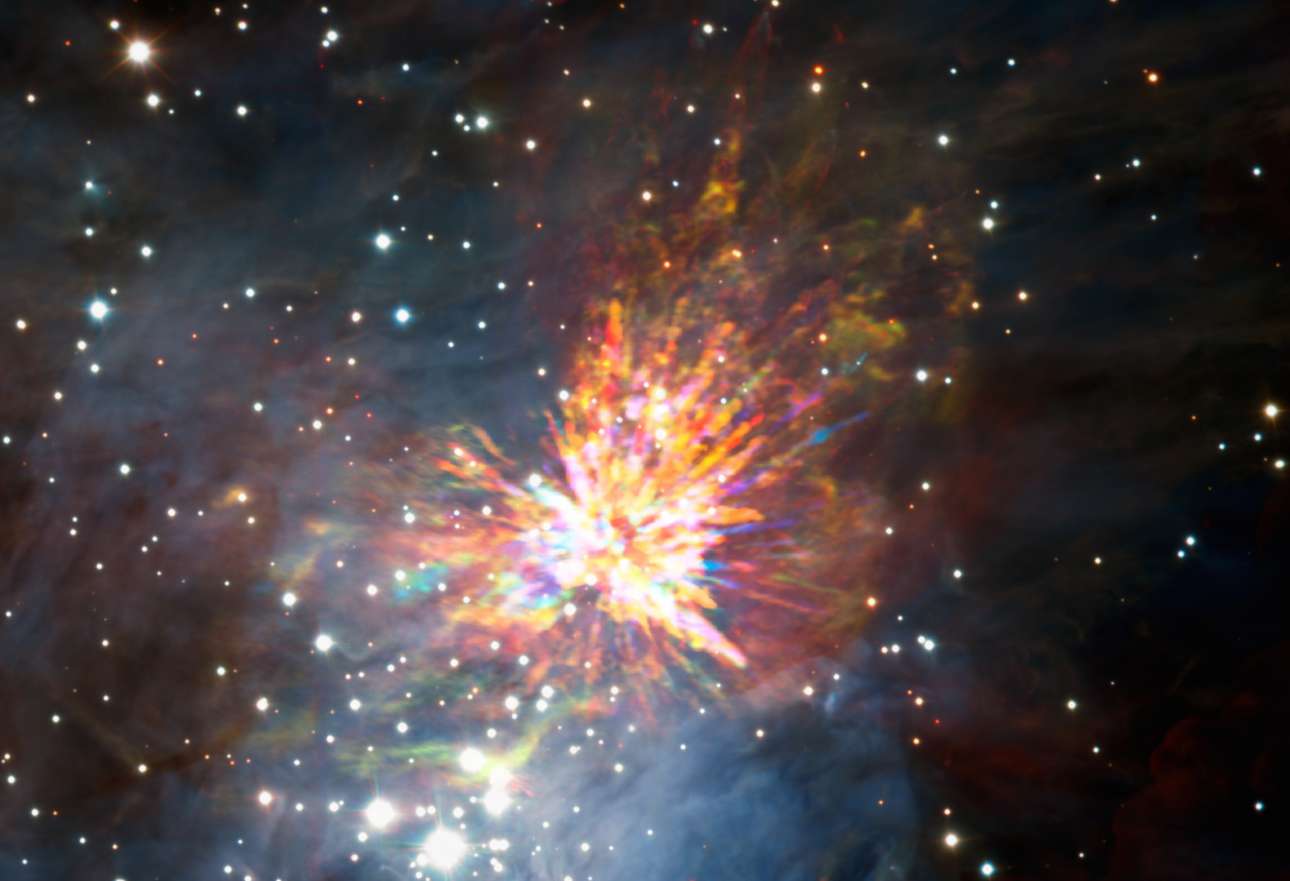 Εκπληκτικό κοσμικό πυροτέχνημα