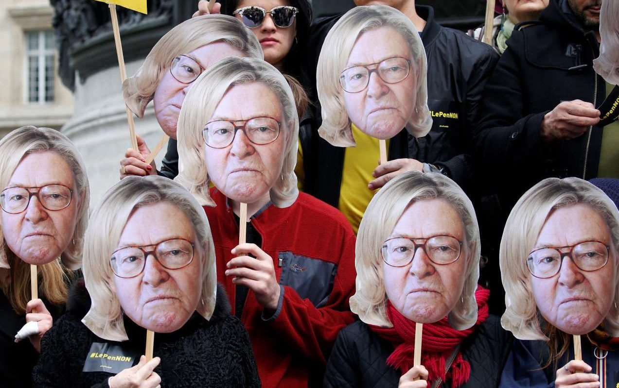 Ο «άτεκνος» και «νευρικός» Μακρόν θα νικήσει τη Λεπέν;