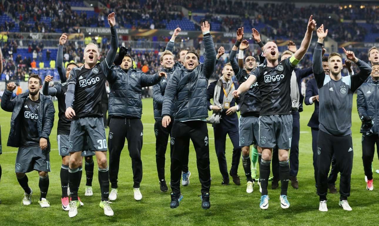 Ο Αγιαξ επιστρέφει με τα… εγγόνια του Κρόιφ