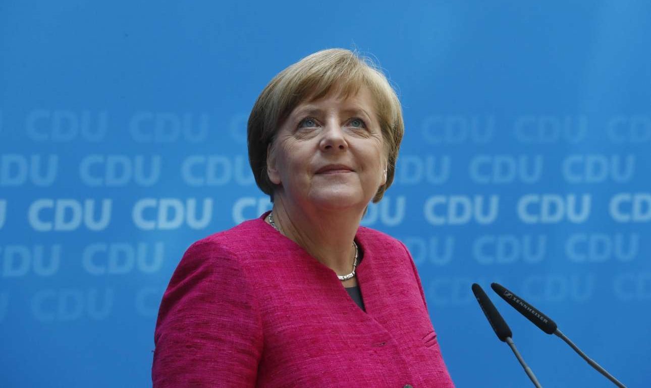 Η Μέρκελ σαρώνει και στις δημοσκοπήσεις