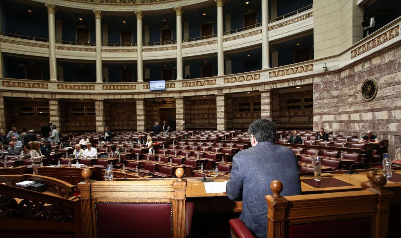 Αντισυνταγματικές οι περικοπές σε συντάξεις και ειδικά μισθολόγια