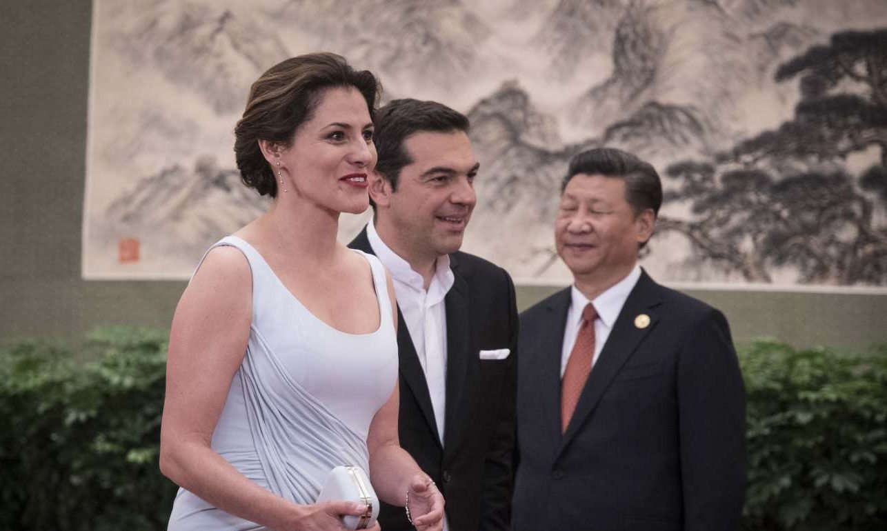 Μήπως να βάλουμε την Μπέτυ για μέσο;