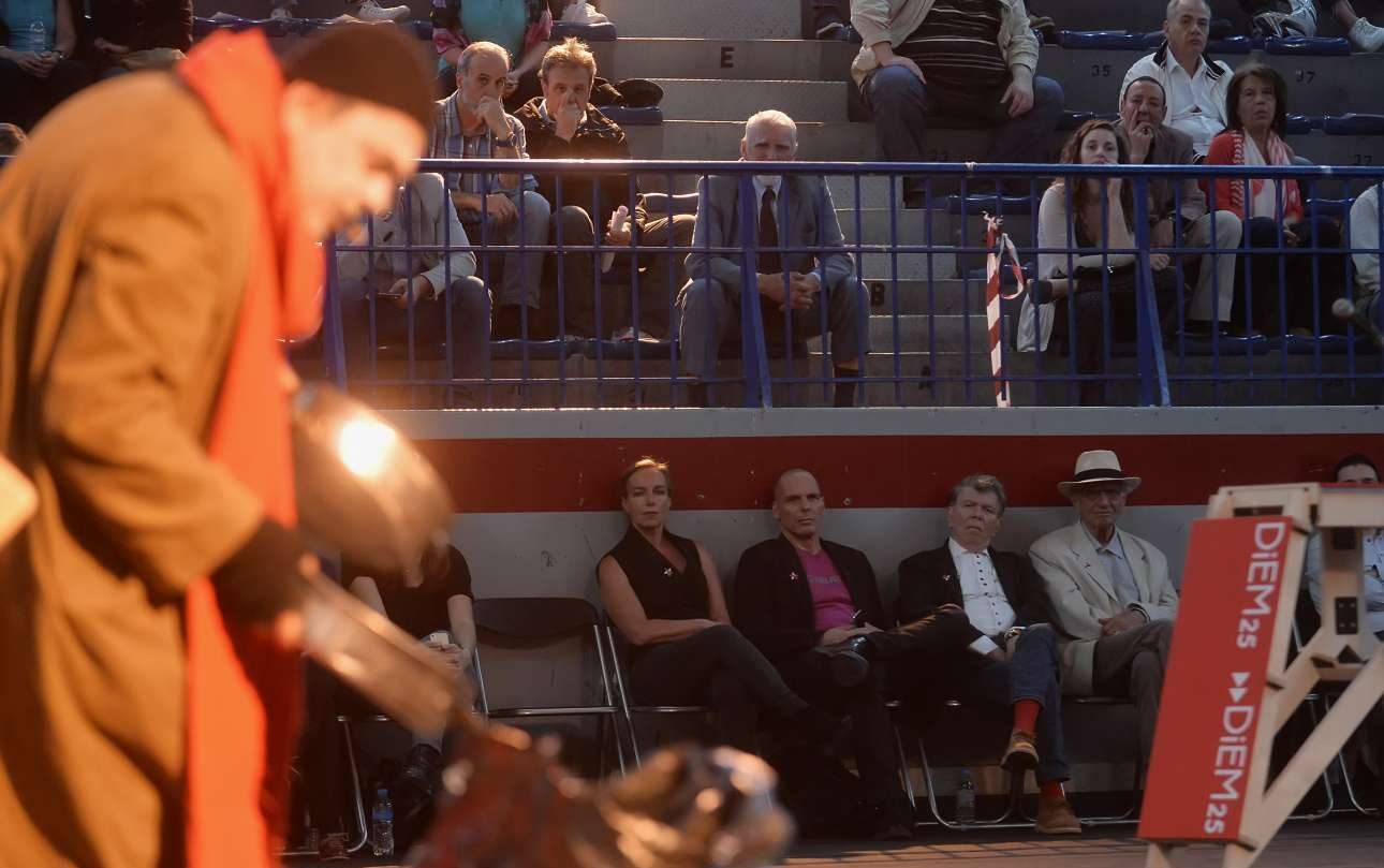 Με… θεατρικό μονόπρακτο η εκδήλωση Βαρουφάκη στο Σπόρτινγκ