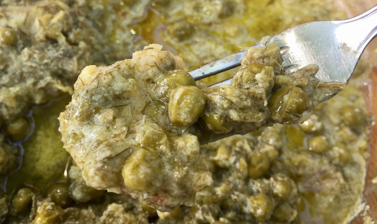 Αγκινάρες αυγολέμονο με μπιζέλια και μάραθο