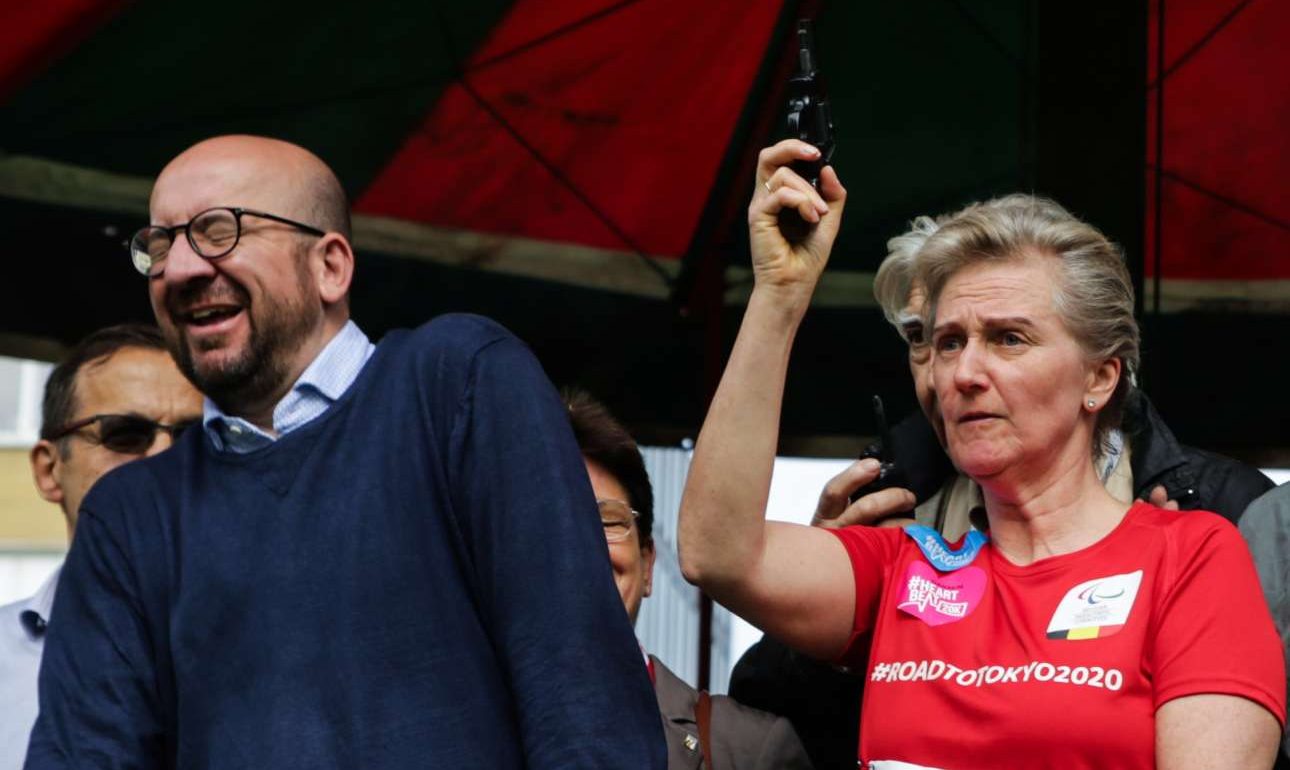 Πριγκίπισσα ξεκούφανε (κυριολεκτικά) τον πρωθυπουργό του Βελγίου