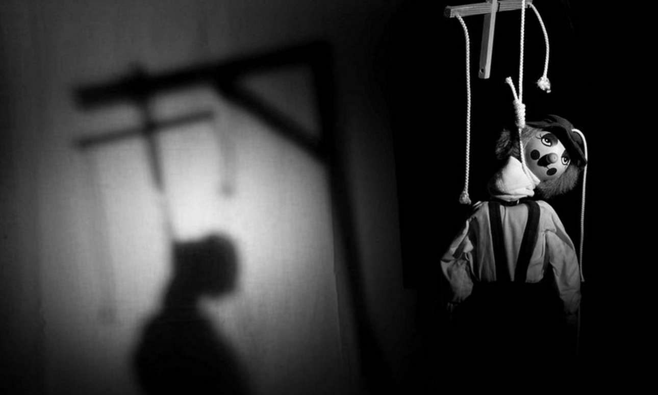 Το ψέμα με τις «χιλιάδες αυτοκτονίες»