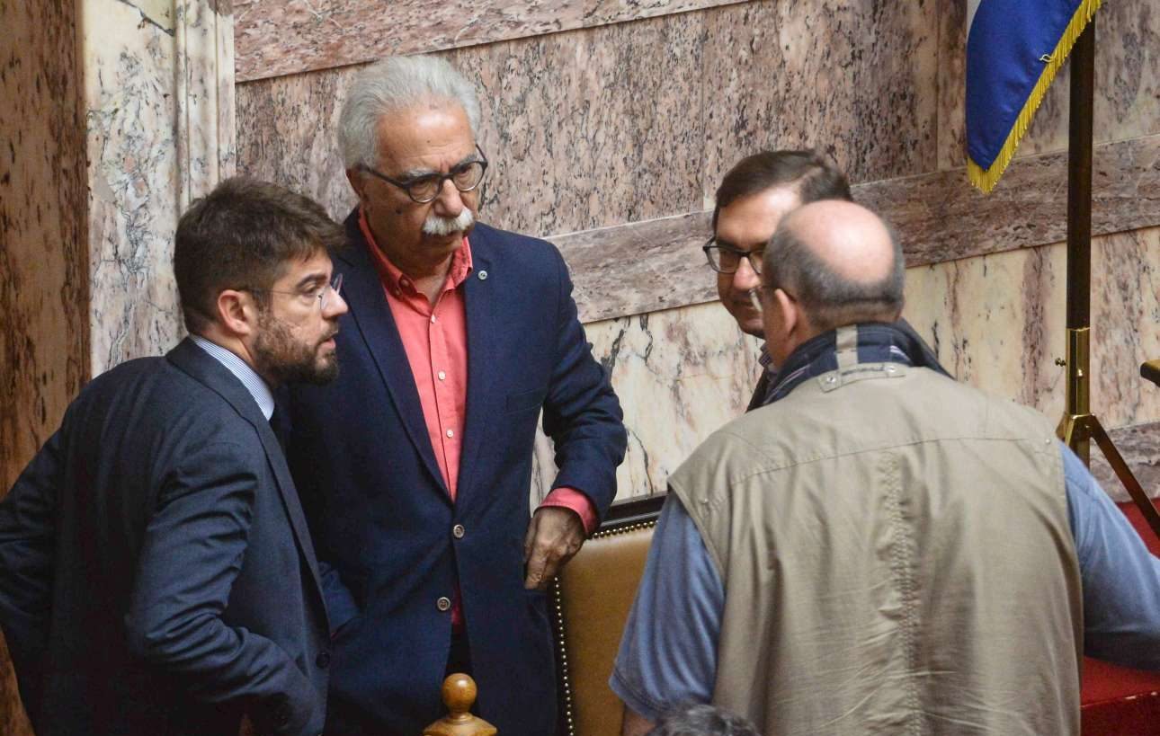 Βουλευτές του ΣΥΡΙΖΑ θέλουν να αλλάξει ρύθμιση που οι ίδιοι ψήφισαν!