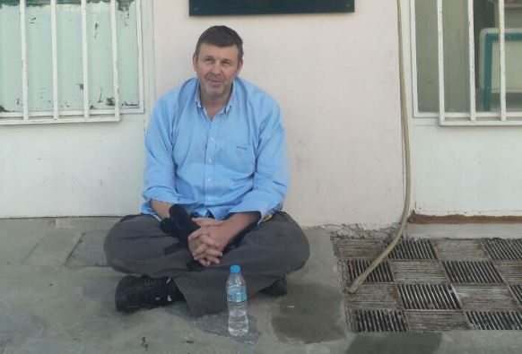 Σε απεργία πείνας ο Γκλέτσος υπέρ των μαθητών!