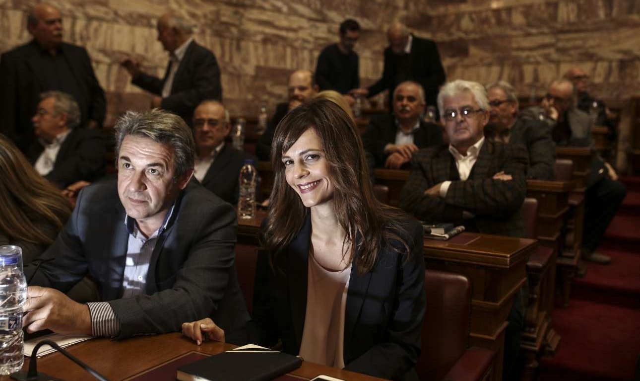 Πώς (και γιατί) η κυβέρνηση τρελαίνει τους επαγγελματίες