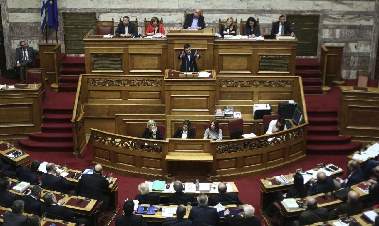 Διακομματικά πυρά για το φιάσκο στο Eurogroup