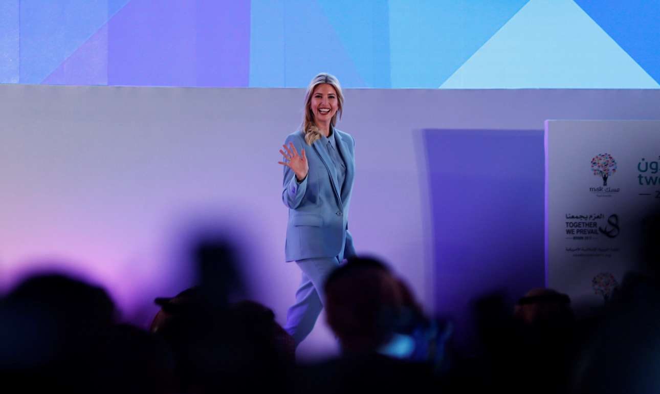 Πώς είναι να δουλεύεις για να φτιάξεις τα ρούχα της Ιβάνκα