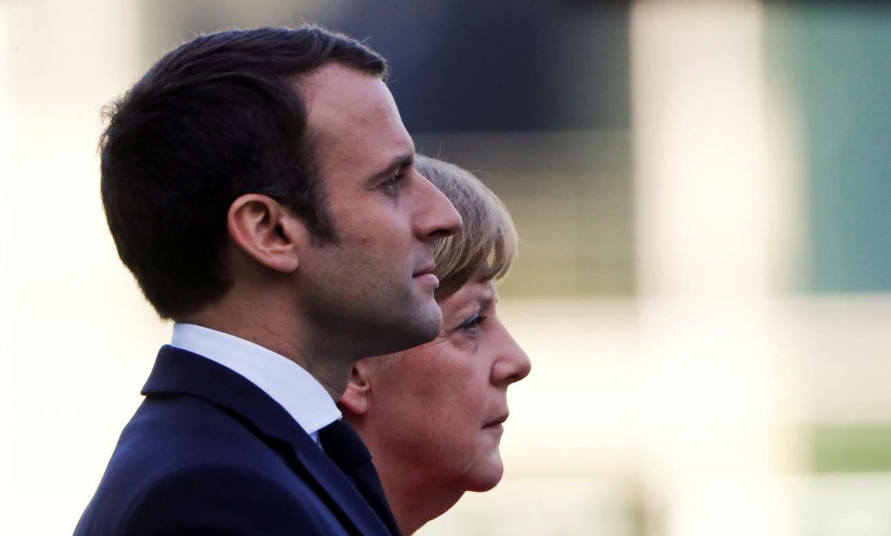 O Μακρόν ονειρεύεται μια σχέση Φρανσουά Μιτεράν – Χέλμουτ Κολ