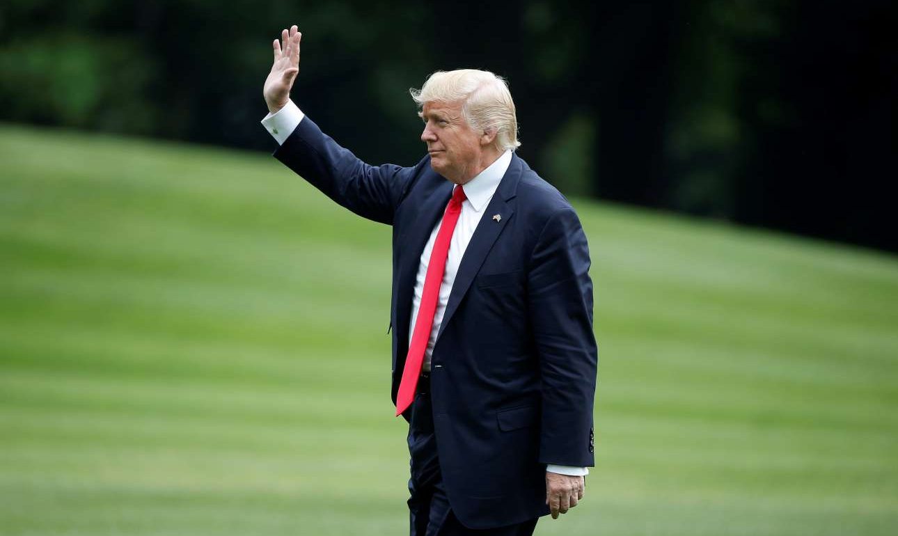 Με ανησυχία και δυσπιστία βλέπει ο πλανήτης -και η Ελλάδα- τον Τραμπ