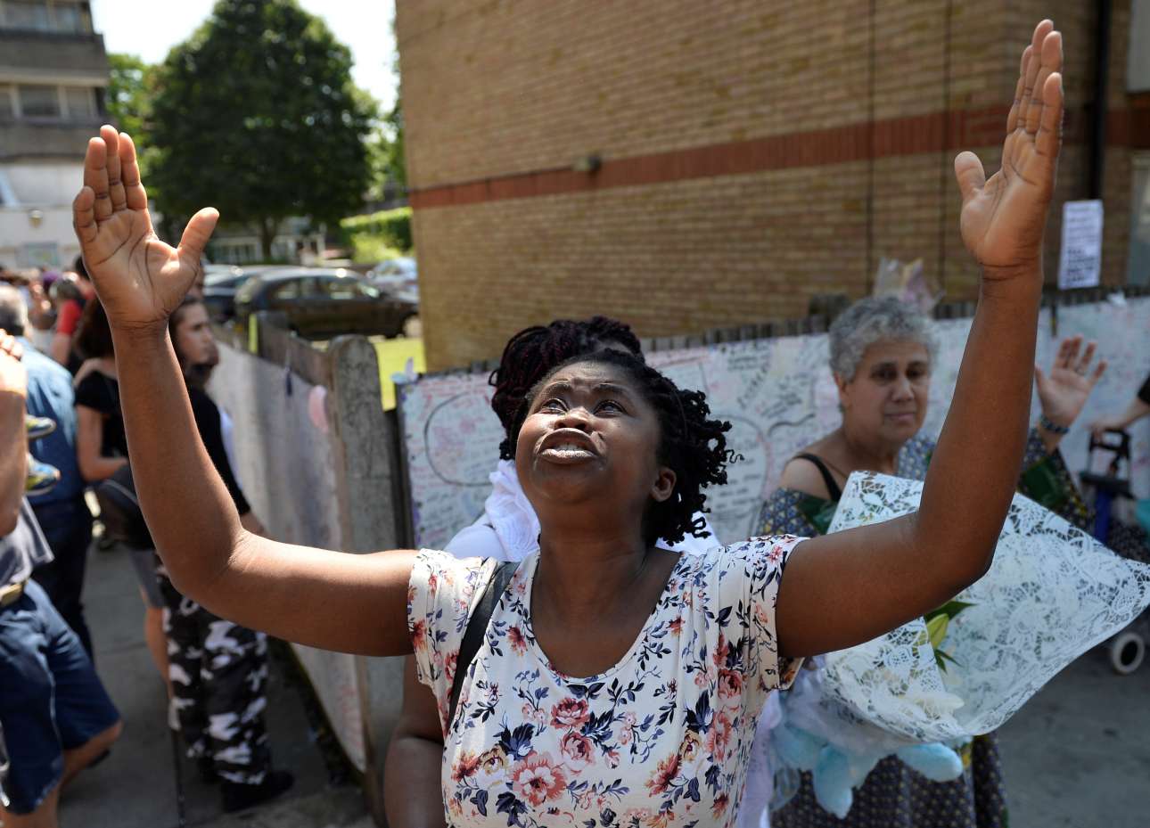 Οργή για τους νεκρούς και αγνοούμενους του Λονδίνου