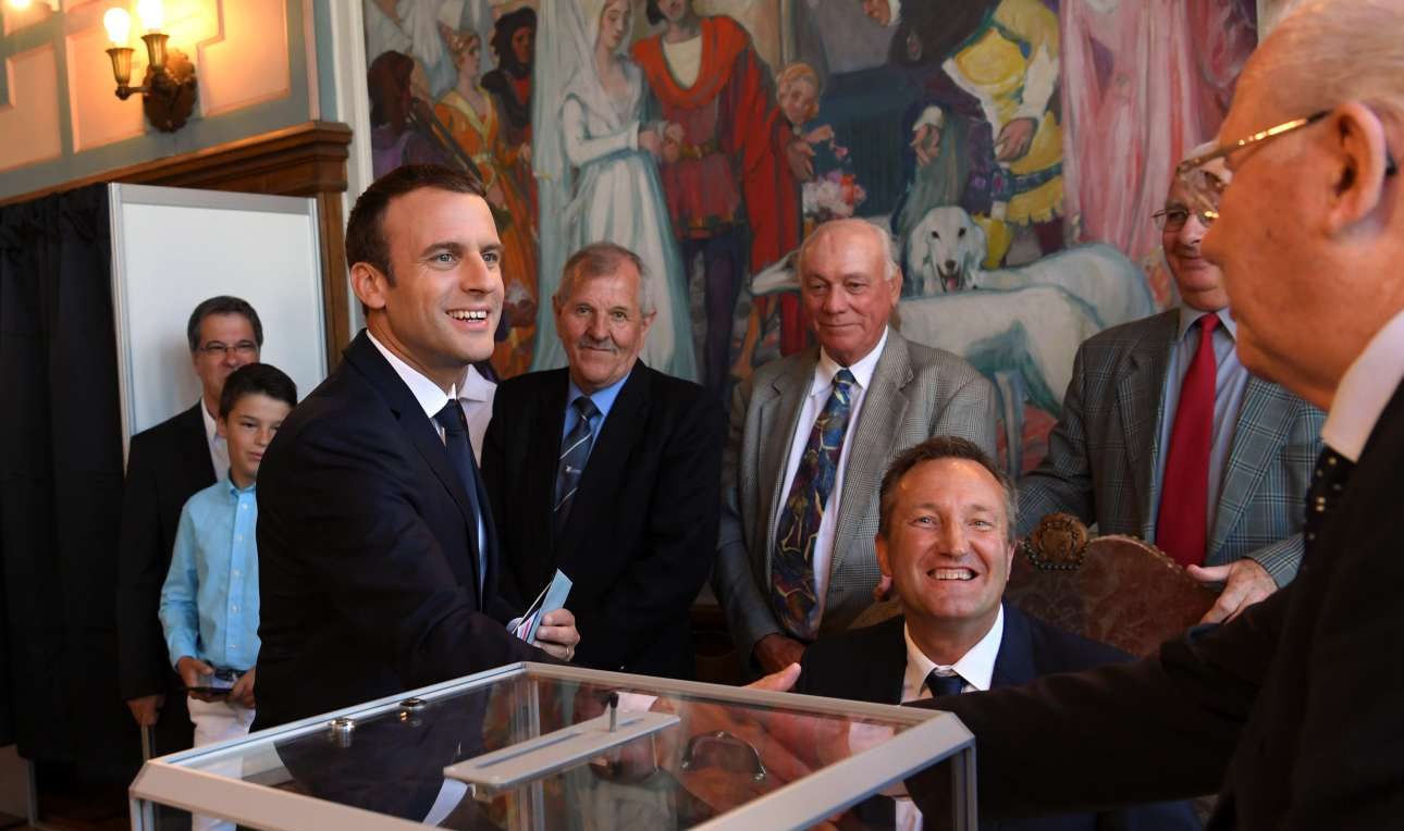 Ο Μακρόν απόλυτος κυρίαρχος – έχει και την πλειοψηφία στη Βουλή