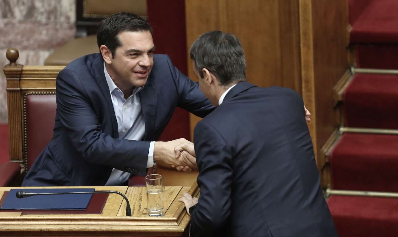 Γιατί δεν έχουμε καλά λόγια για τους ζωντανούς;