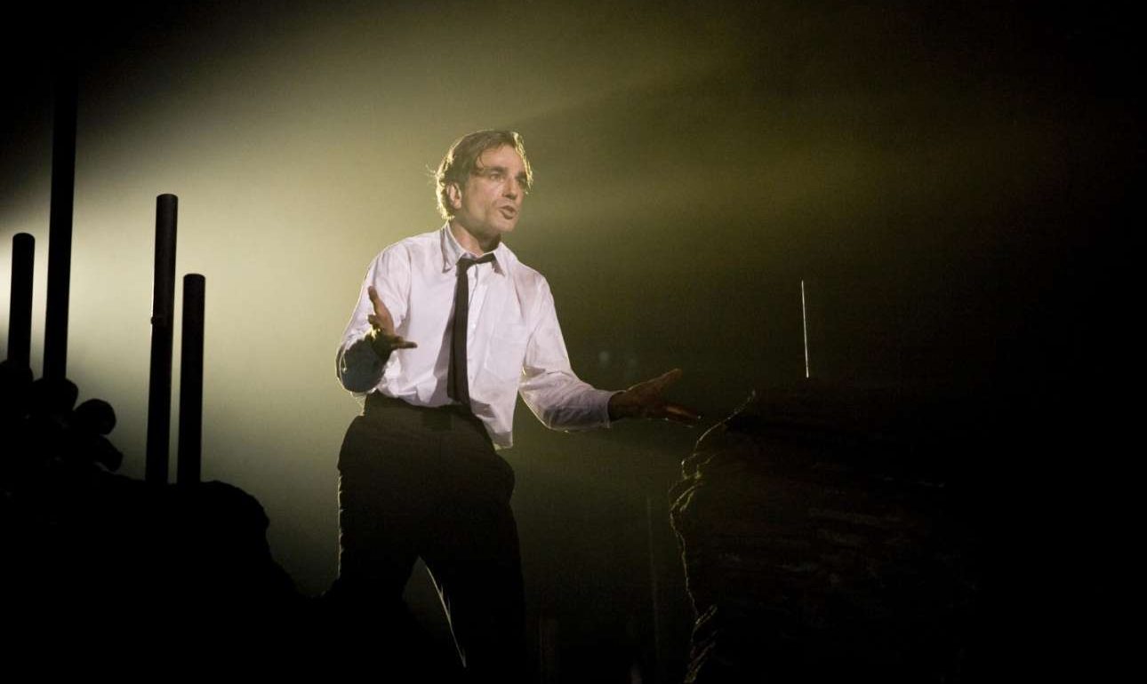 Εγκαταλείπει για «προσωπικούς λόγους» την ηθοποιία ο Ντάνιελ Ντέι-Λιούις