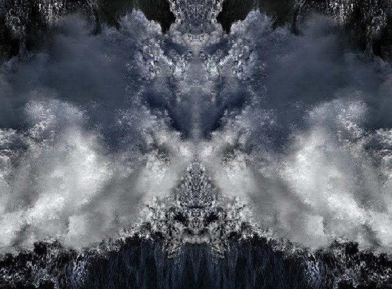 «Metamorphosis» για το Common Secret