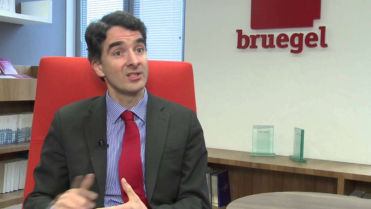 Νταρβάς: «Το Eurogroup δεν άλλαξε τίποτα – η Ελλάδα δεν θα βγει στις αγορές»