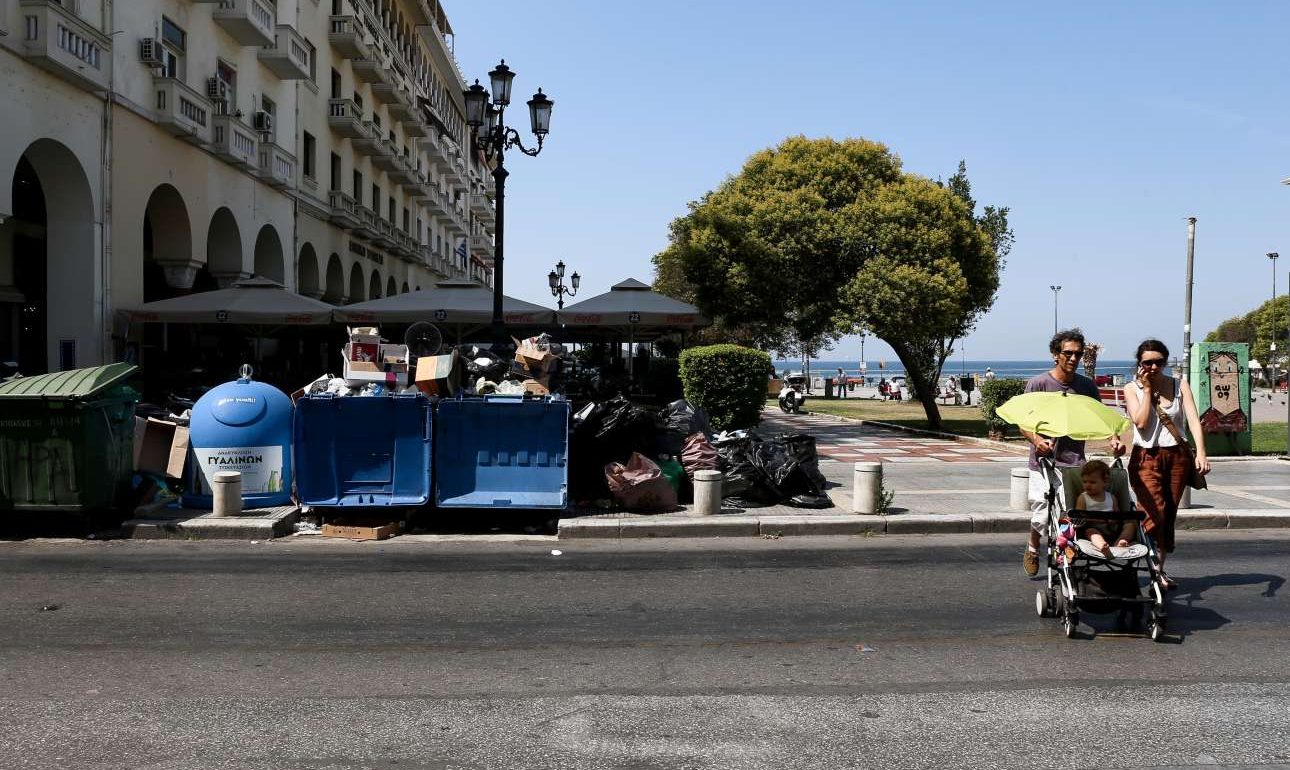 Ωρα Αποφάσεων για τα σκουπίδια: «Κάντο όπως ο Μπουτάρης»