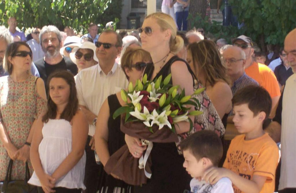 Τα τέσσερα «σκάσε» του Τσακνή στη Ραχήλ Μακρή έξω από την ΕΡΤ [βίντεο]