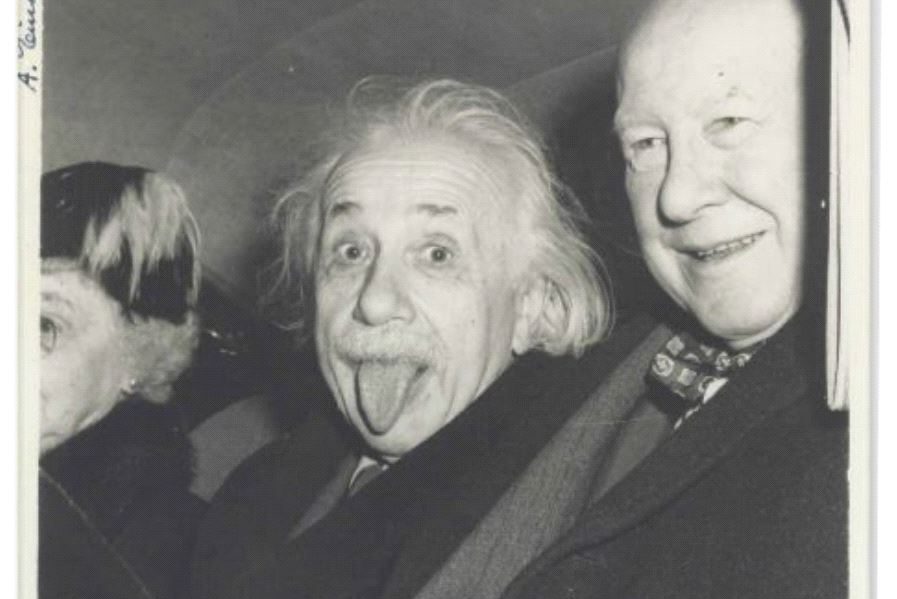 Η ιστορία πίσω από την πιο διάσημη φωτογραφία του Αϊνστάιν