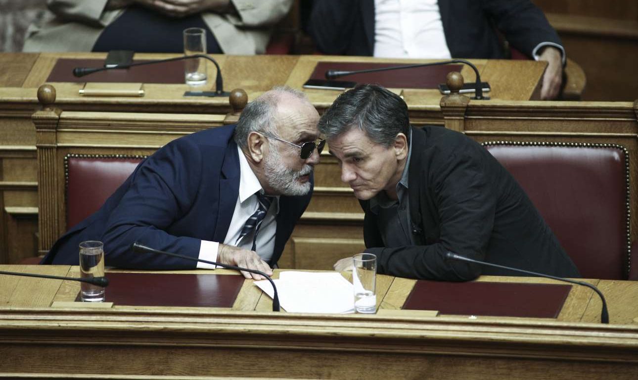 Πρόταση Κουρουμπλή σε Τσακαλώτο για νησί με ατέλεια για κρουαζιερόπλοια