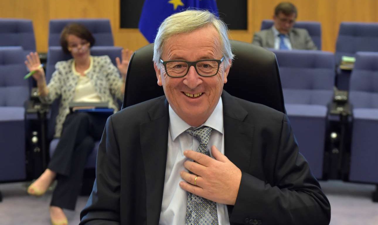 Γιούνκερ: «Εδωσα μάχη για την Ευρωζώνη και την παραμονή της Ελλάδας»