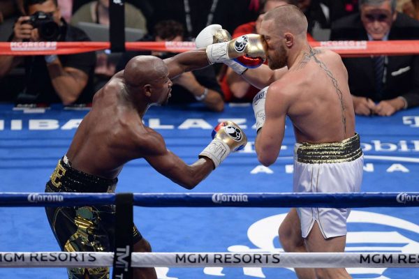 2017-08-27T060610Z_1417942505_NOCID_RTRMADP_3_BOXING-MAYWEATHER-VS-MCGREGOR