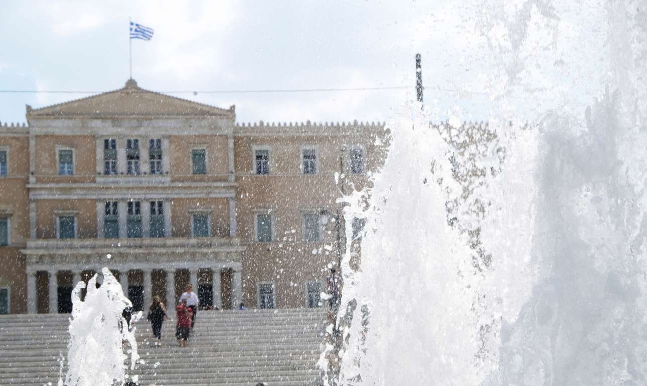 Ερχεται Σαββατοκύριακο με το θερμόμετρο να αγγίζει τους 40 βαθμούς