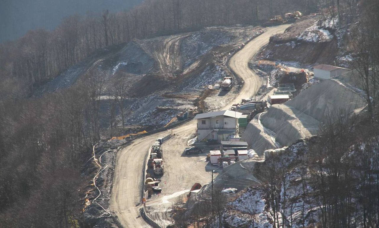 Ο χρυσός, οι Σκουριές και το νέο θρίλερ με τους Καναδούς