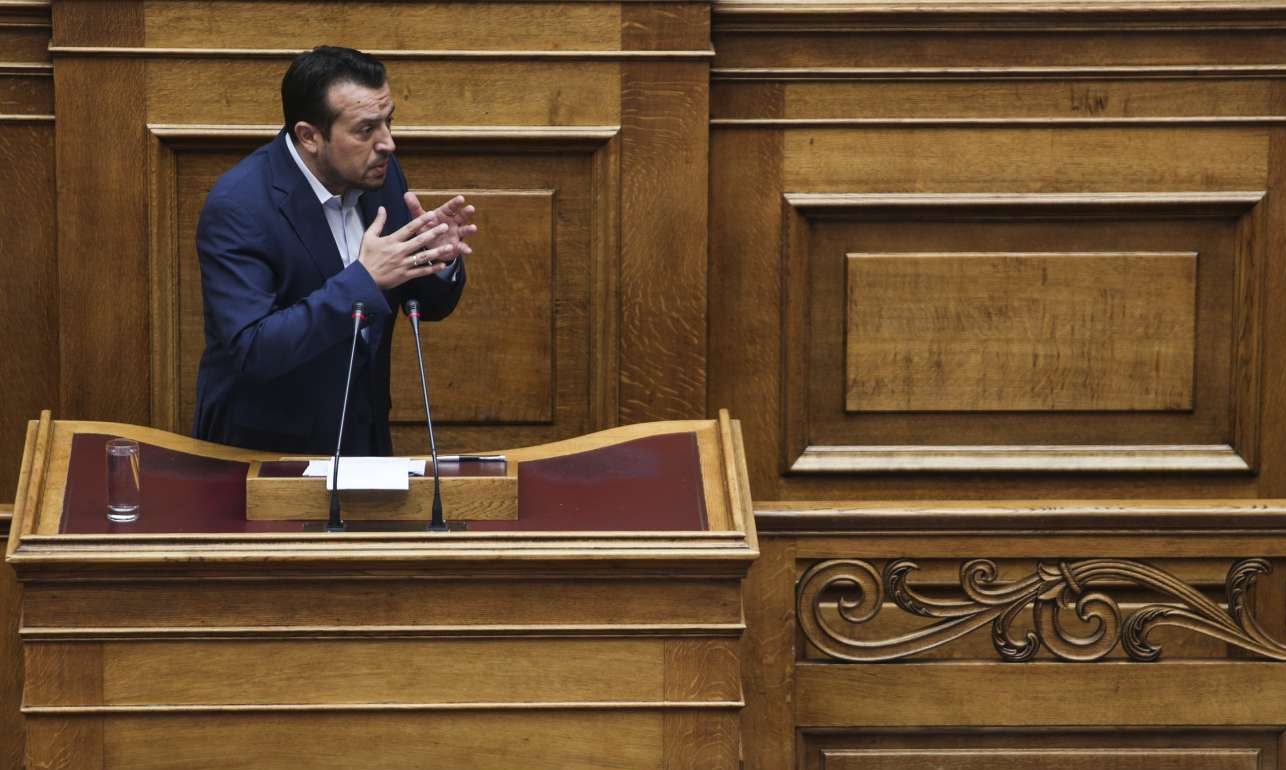 ΝΔ: «Με το νομοσχέδιο για τα ΜΜΕ, η κυβέρνηση επιχειρεί να ελέγξει τον Τύπο»