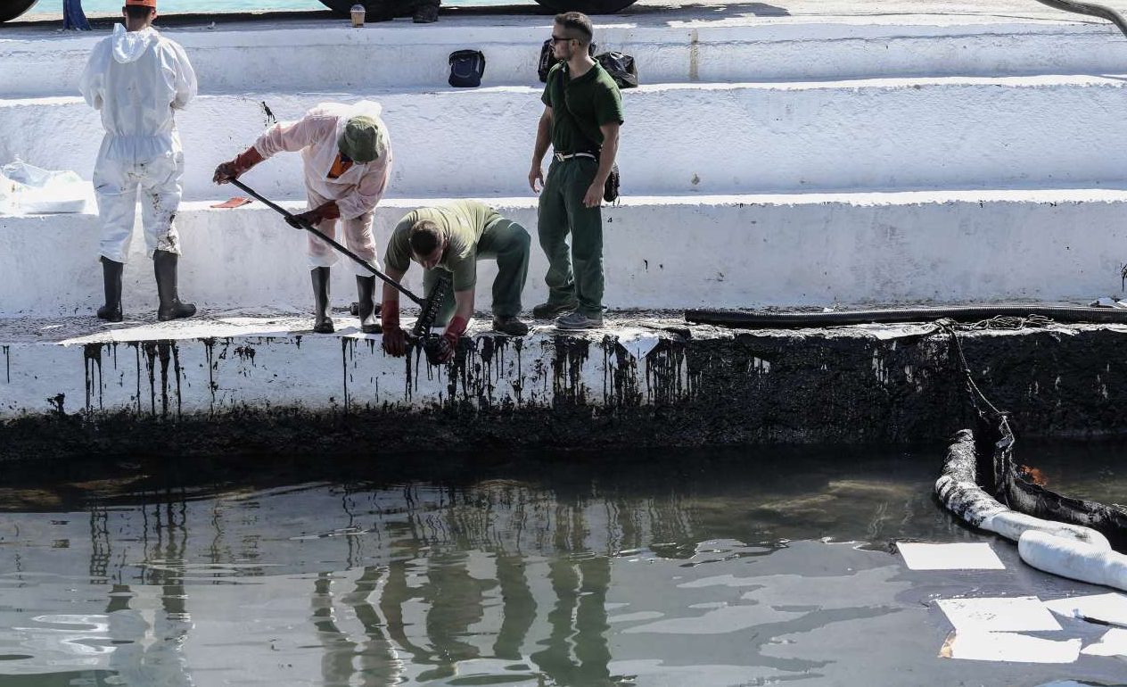 SOS εκπέμπει η Σαλαμίνα για την οικολογική καταστροφή [βίντεο]