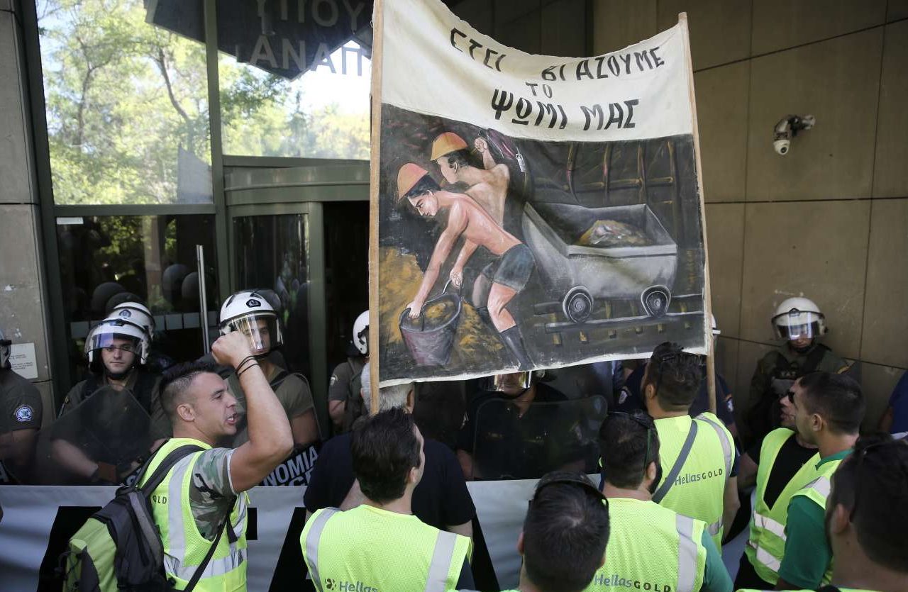 Επιχείρηση ρελάνς από Τσίπρα με task force και ελιγμός με άδειες για Ολυμπιάδα