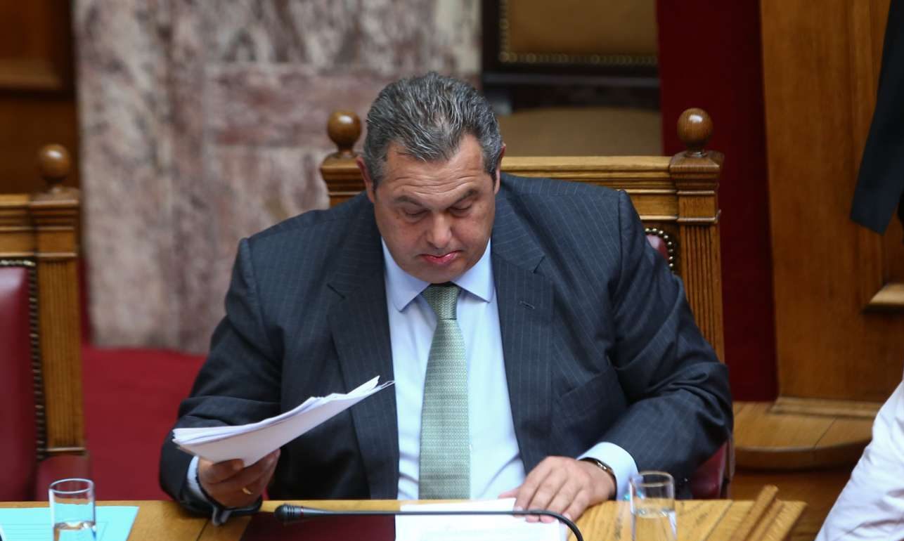 Το στριπτίζ του Πάνου Καμμένου