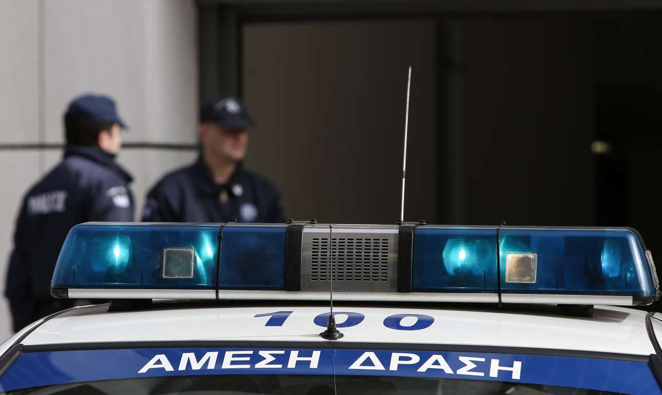 Πέθανε η 18χρονη την οποία επιχείρησε να στραγγαλίσει ο πατέρας της