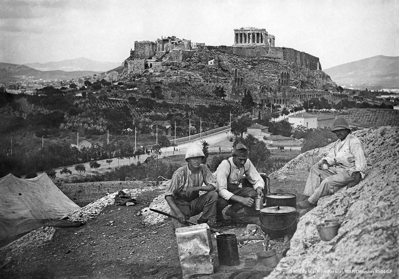 Μαγειρεύοντας με θέα την Ακρόπολη, στον λόφο των Μουσών