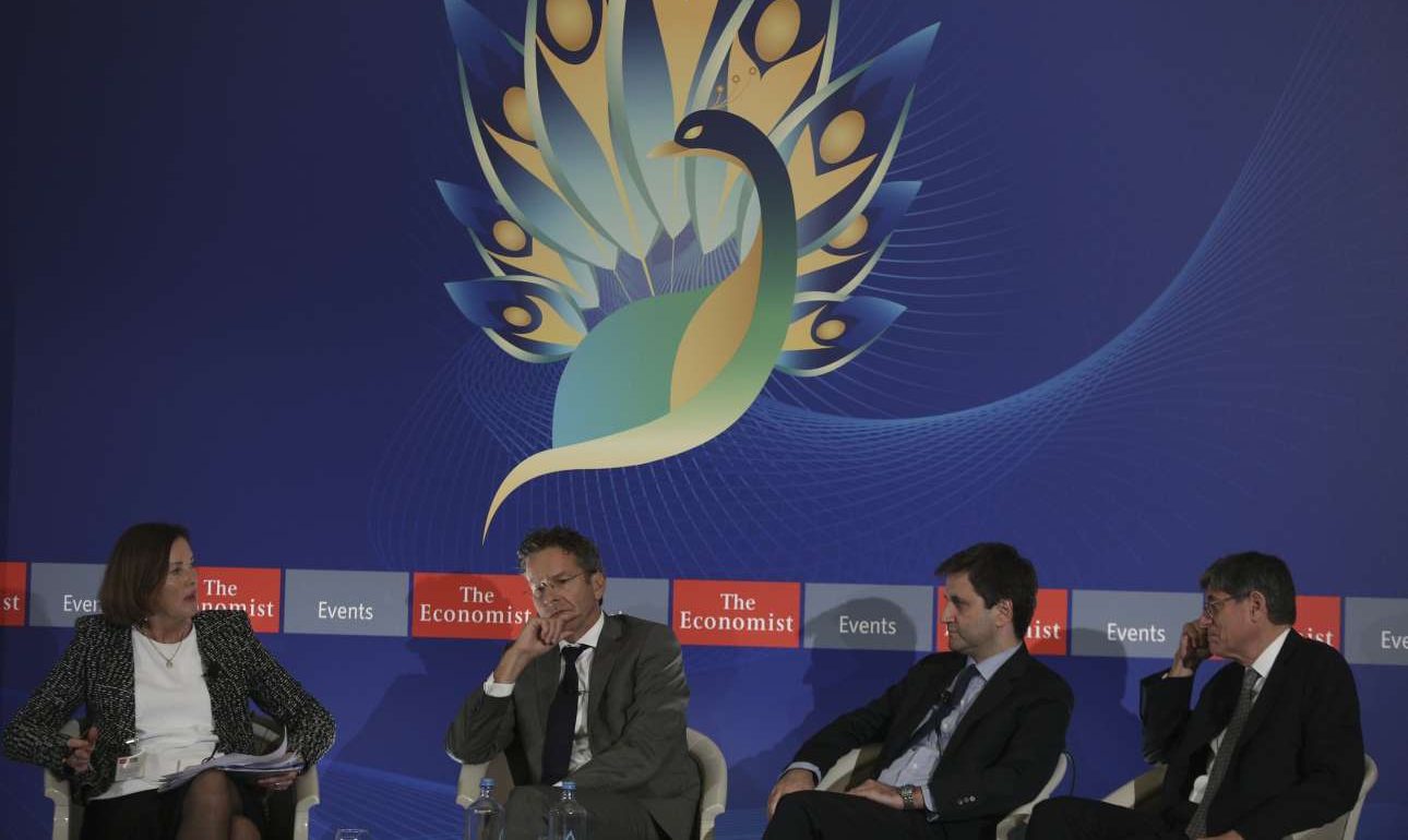 Ντάισελμπλουμ στο συνέδριο του Economist: «Αν χρειαστεί» η ελάφρυνση του χρέους