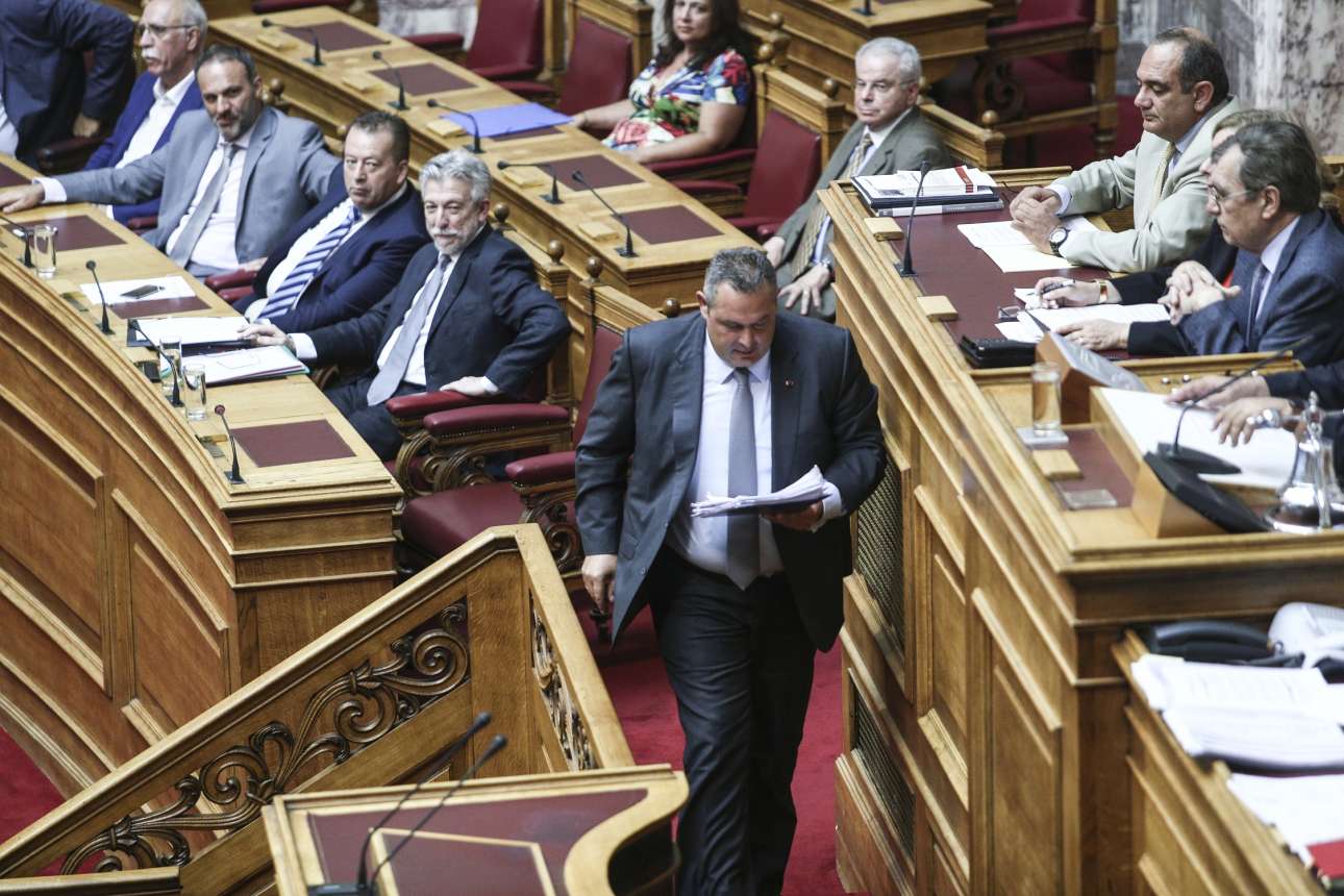 Στη Βουλή το… καζίνο και οι συνομιλίες Καμμένου – Γιαννουσάκη