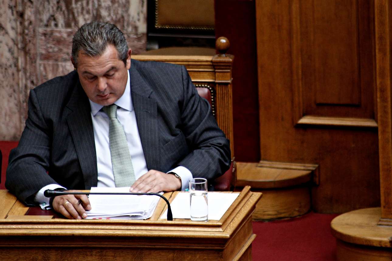 Καμμένος: «Δεν χρέωσα το Δημόσιο, αλλά την πιστωτική μου κάρτα»