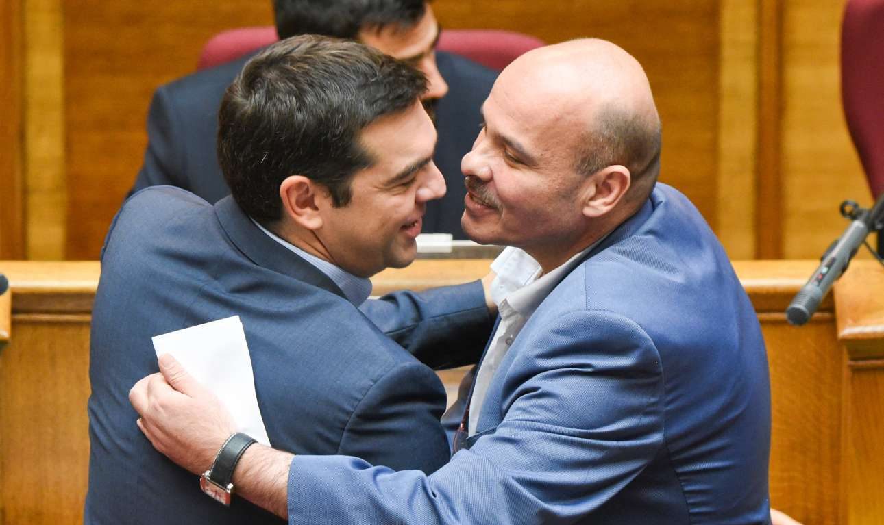 Κι όμως, ο Τσίπρας φοβάται τον Μπόλαρη και τον Μιχελογιαννάκη…