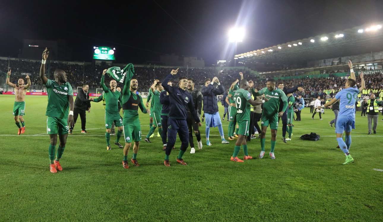 Απλήρωτοι εναντίον (καλο)πληρωμένων