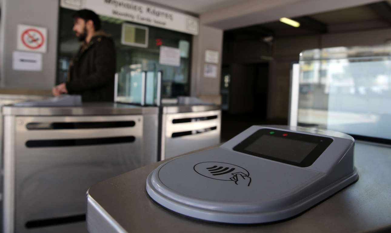 «Πόλεμος» εργαζομένων – Σπίρτζη και… φιάσκο για το ηλεκτρονικό εισιτήριο στα ΜΜΜ