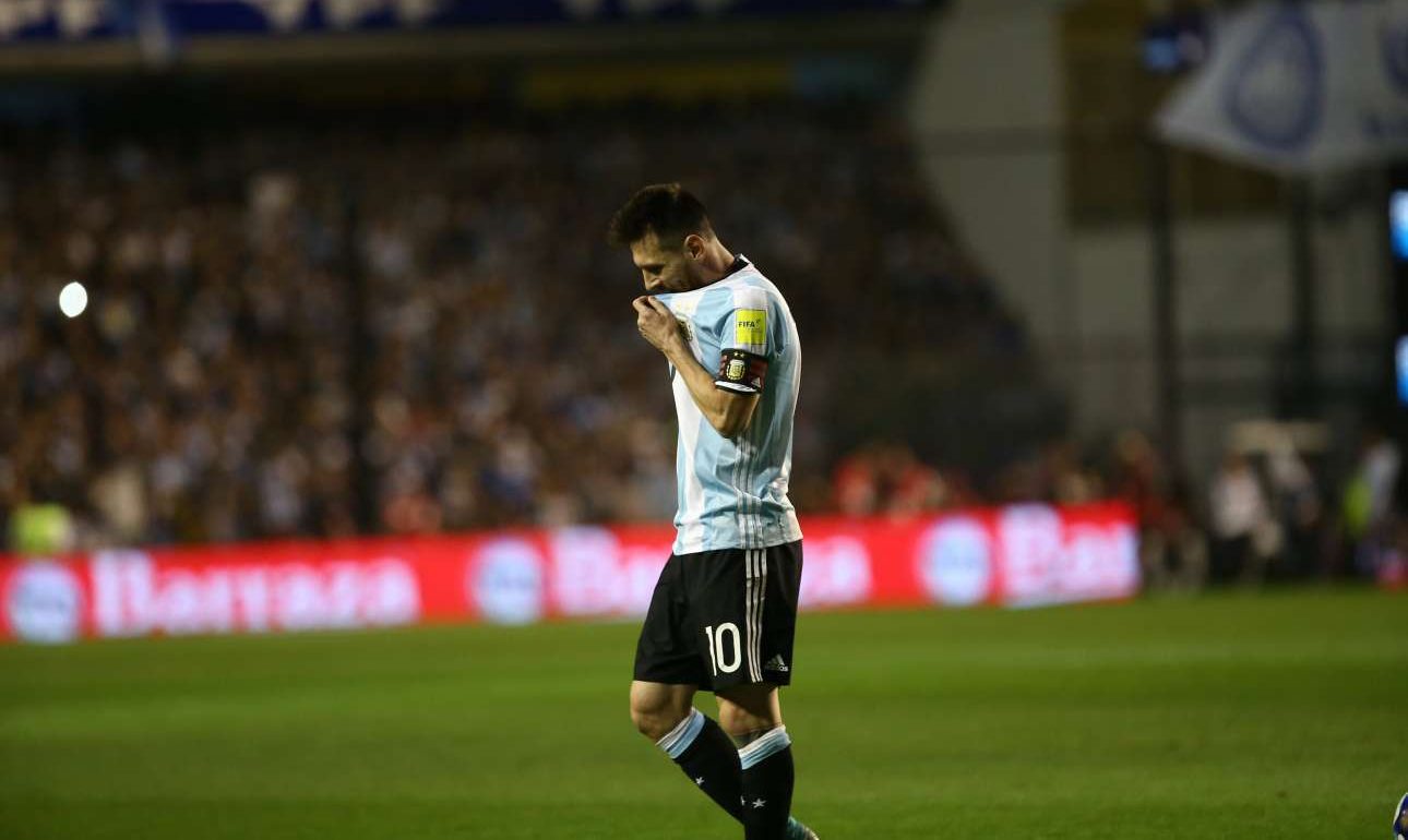 Ακόμη πιο μακρινό το Μουντιάλ για τον Μέσι μετά τη νέα «γκέλα»