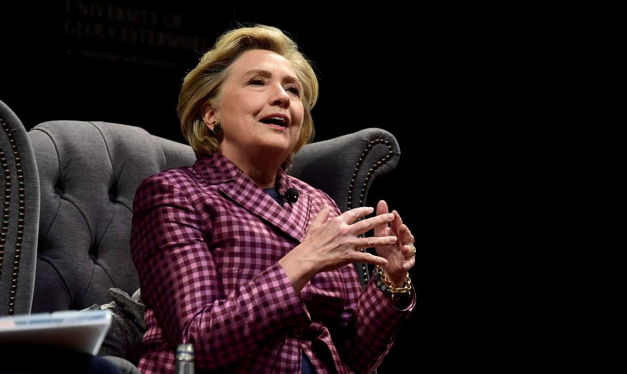 Η Χίλαρι Κλίντον θεωρεί το Wikileaks «παραμάγαζο» της Μόσχας